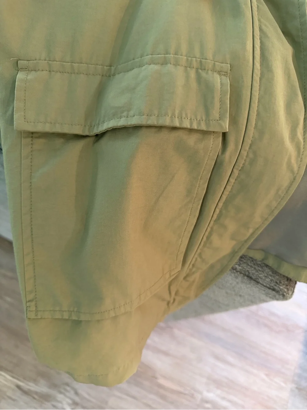Abercrombie Olive Utility Hooded Cropped Jacket Sz L - Picture 7 of 7